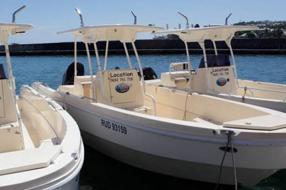 Louer un bateau à la journée pour une balade en mer Saint-Gilles